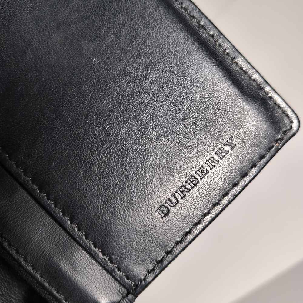 Burberry Checkered Passport Holder - Picture 5 of 9